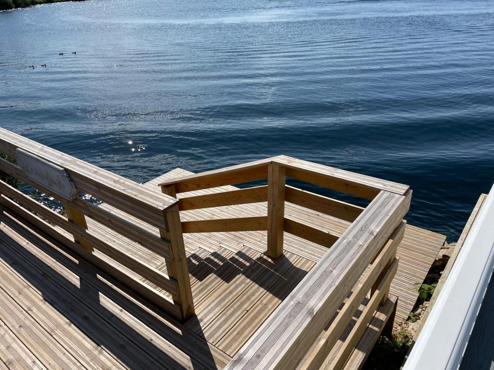 Lakeside Holiday Home With Hot Tub Tattershall Buitenkant foto