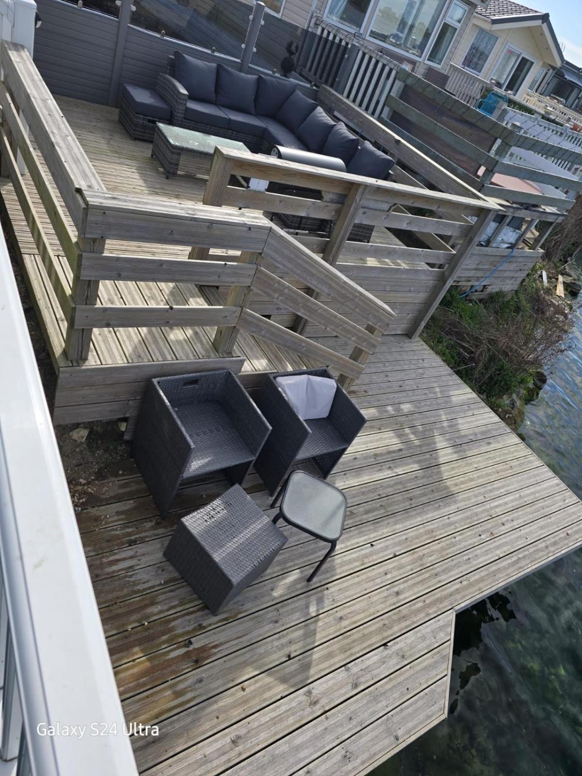Lakeside Holiday Home With Hot Tub Tattershall Buitenkant foto